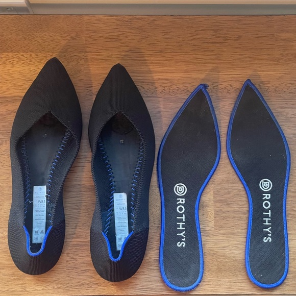 Black pointed Rothys flat - Picture 4 of 5